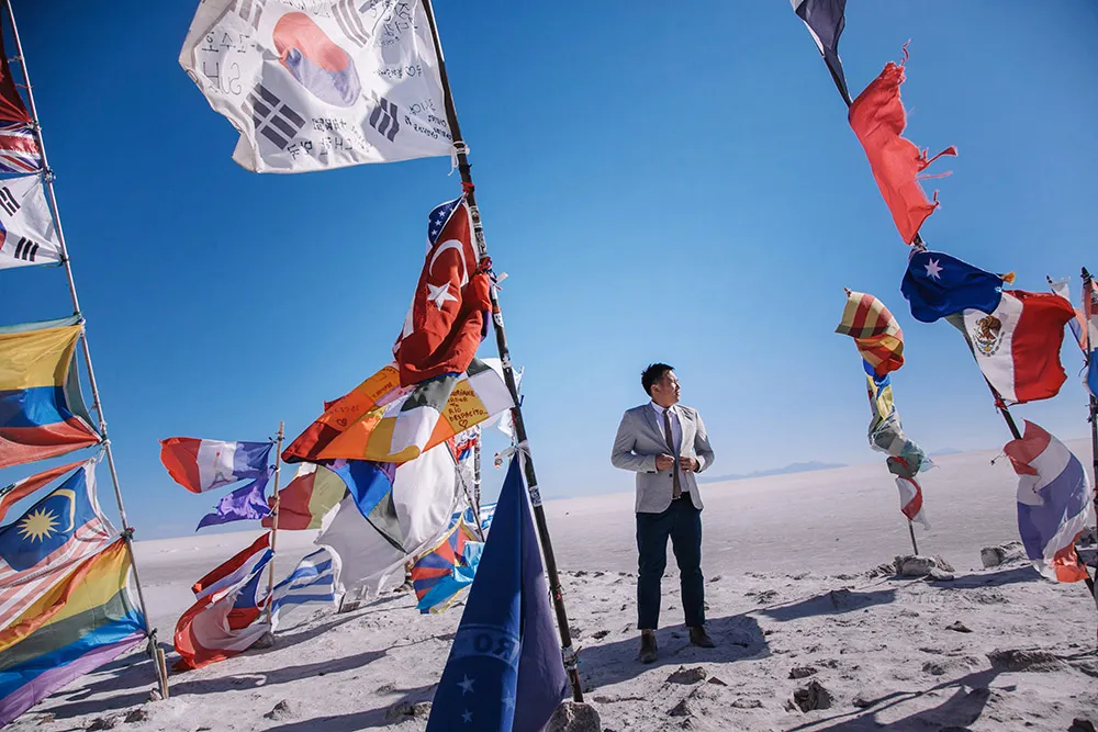 Photography by Metrophoto. Destination bridal portraits in Bolivia. theweddingnotebook.com