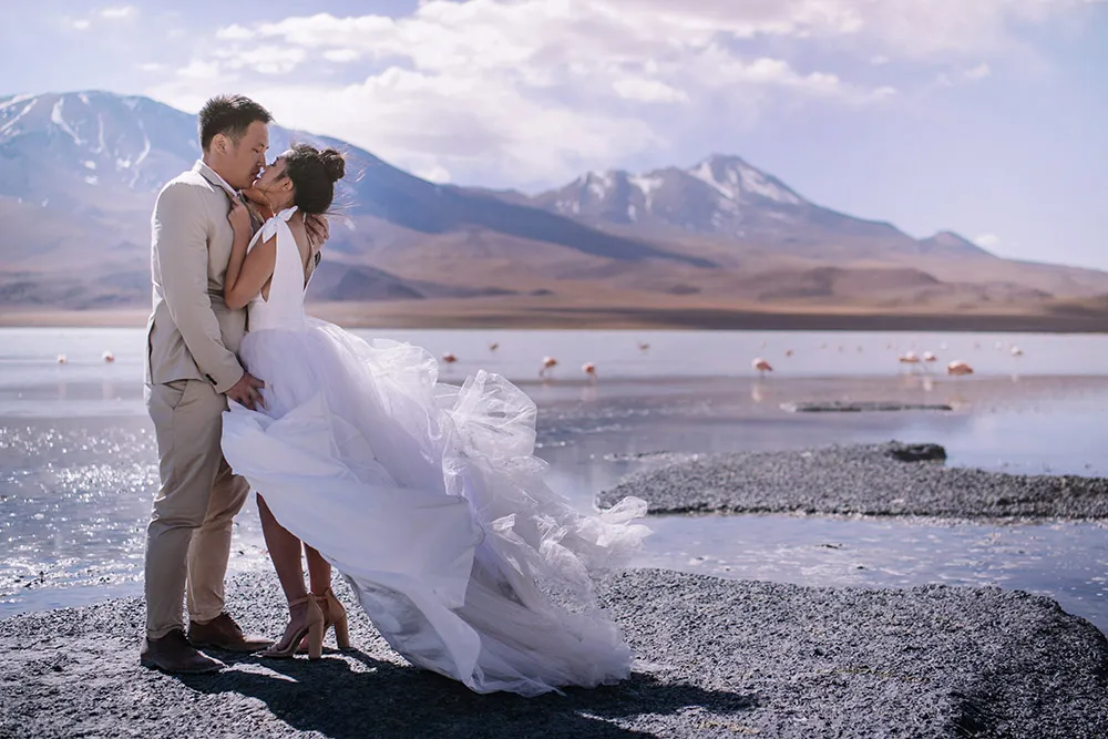 Photography by Metrophoto. Destination bridal portraits in Bolivia. theweddingnotebook.com