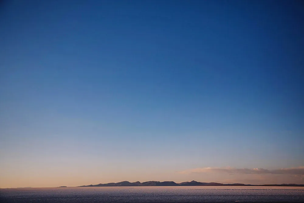 Photography by Metrophoto. Destination bridal portraits in Bolivia. theweddingnotebook.com