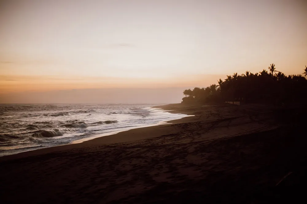 Photo by Fire, Wood and Earth. theweddingnotebook.com