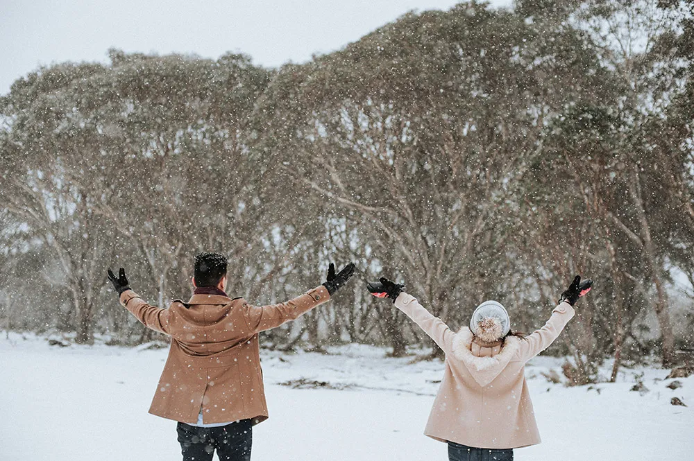 Photo by Munkeat Photography. theweddingnotebook.com