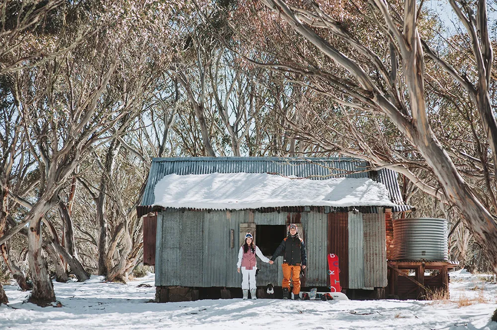 Photo by Munkeat Photography. theweddingnotebook.com