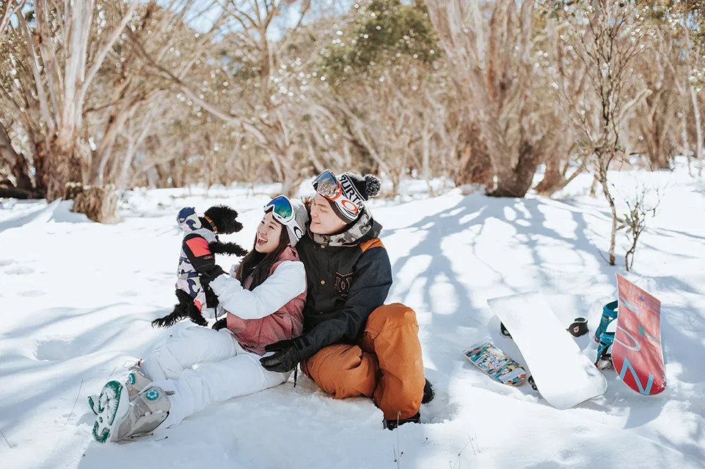 Photo by Munkeat Photography. theweddingnotebook.com