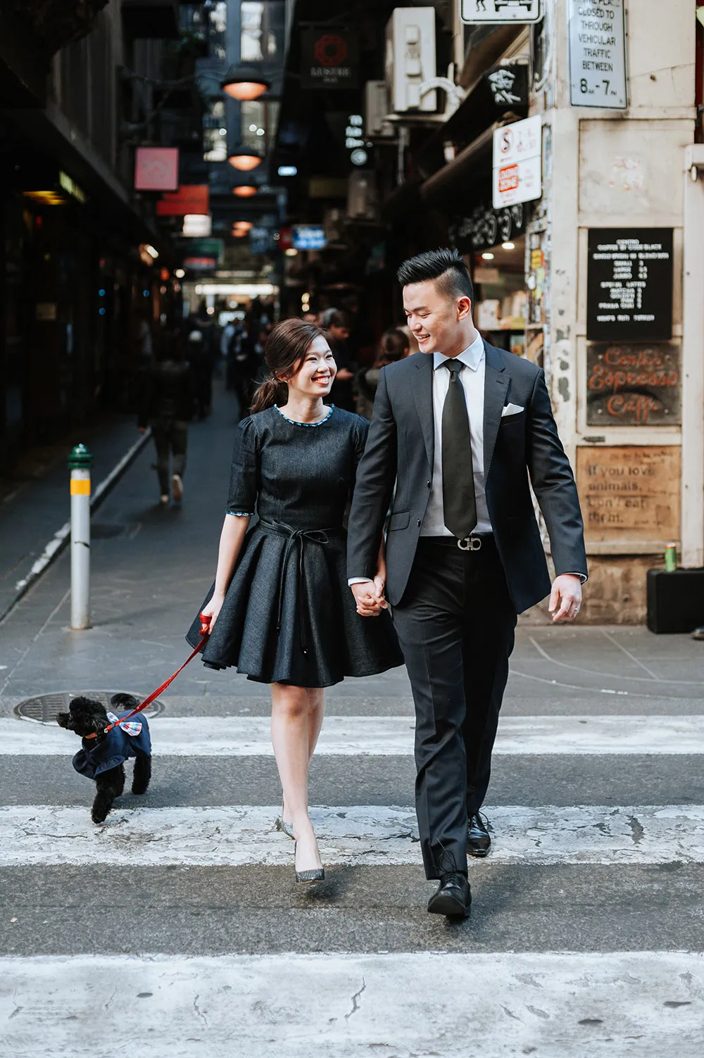 Photo by Munkeat Photography. theweddingnotebook.com