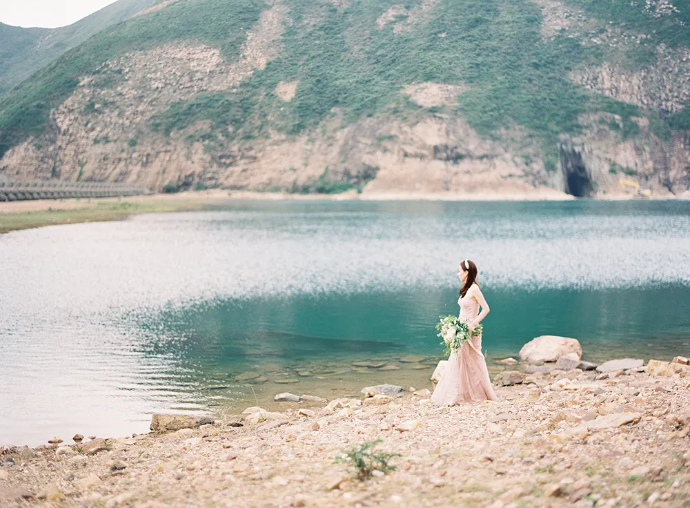 Photo by Savour Productions. theweddingnotebook.com