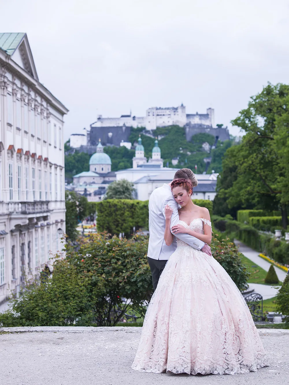 Photography by Sunrise Greece. theweddingnotebook.com