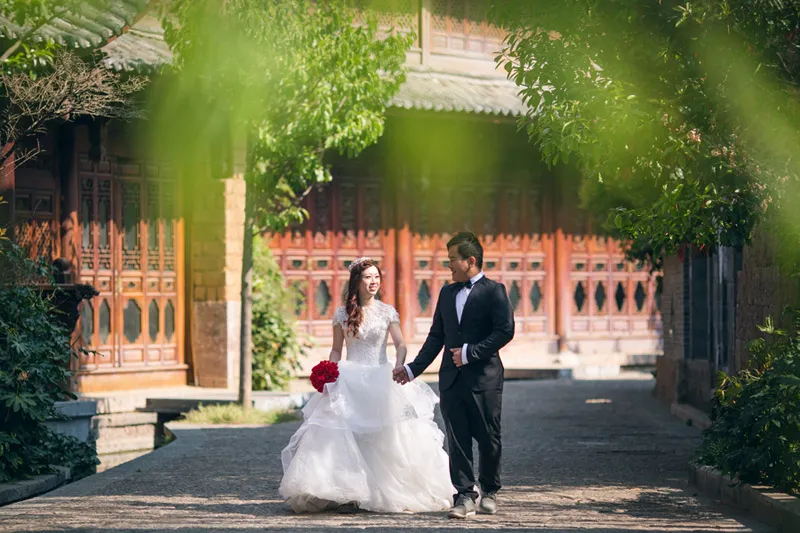 Photo by Plan A Production. theweddingnotebook.com