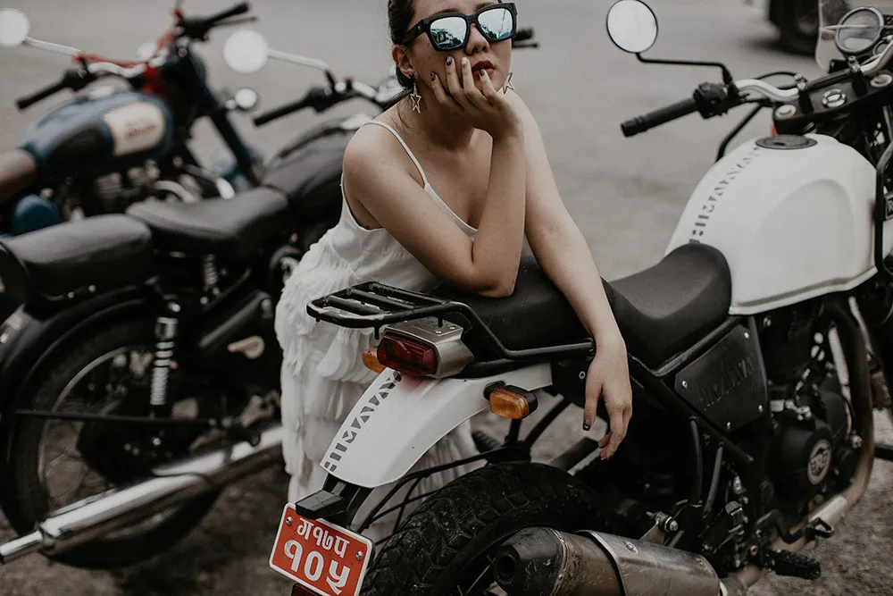 Photo by Sanren Studio. theweddingnotebook.com