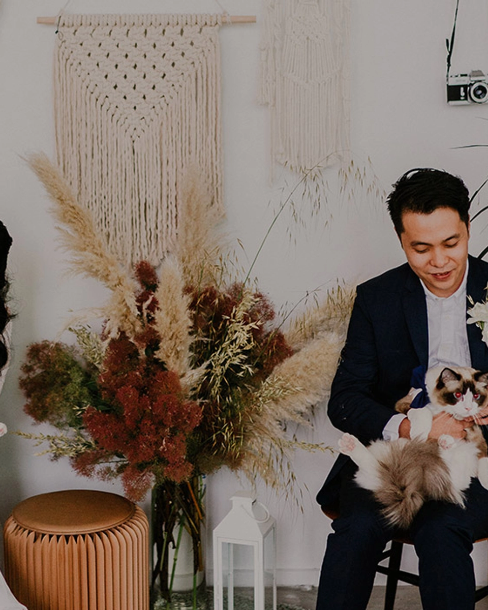 Fall Colours and Fur Babies For This Minimalist Wedding at Chun Tsubaki, Singapore