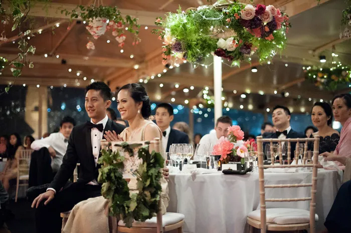 Photo by Tealily Photography. theweddingnotebook.com