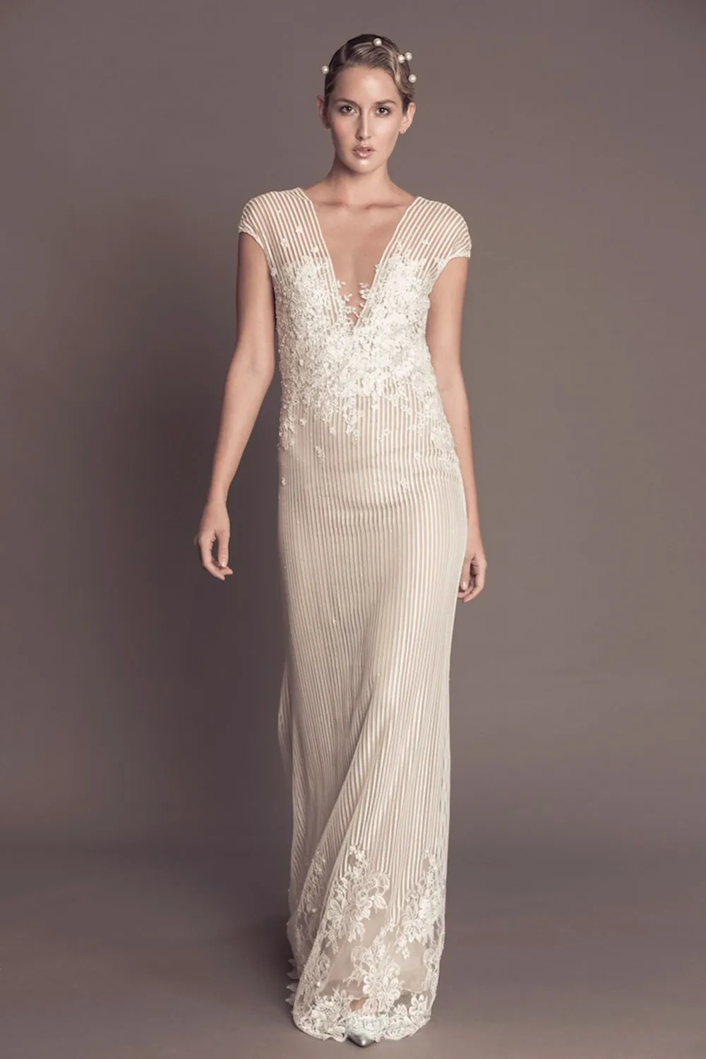 Fernanda - Francesca Miranda Fall 2016 Collection. theweddingnotebook.com