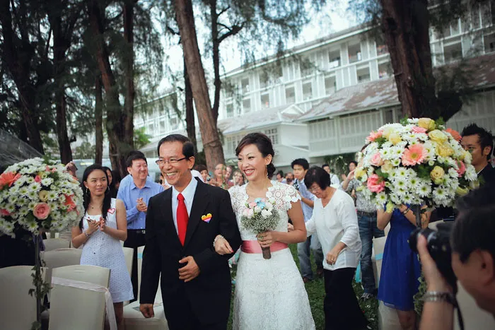 Funky Dali Photography. theweddingnotebook.com