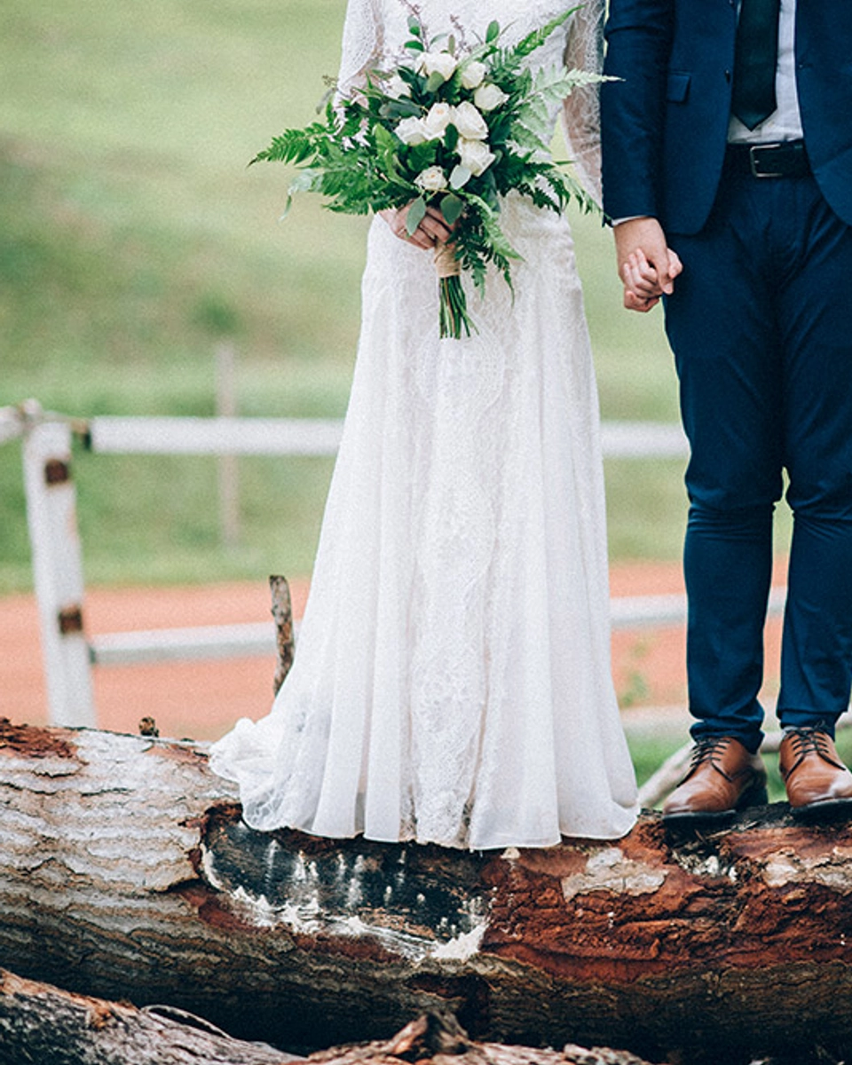 Fun and Flirty Wedding Portraits in Two Completely Different Locations