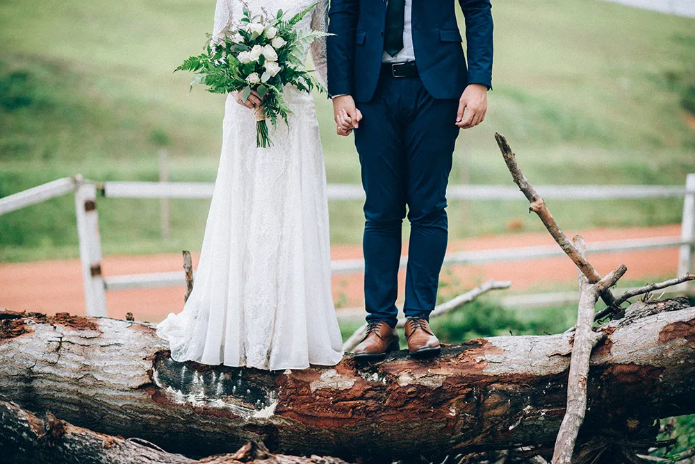 Photo by Trees On The Moon. theweddingnotebook.com