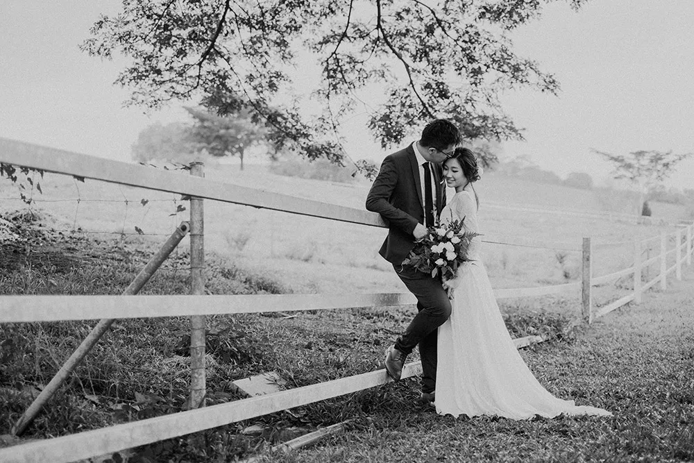 Photo by Trees On The Moon. theweddingnotebook.com