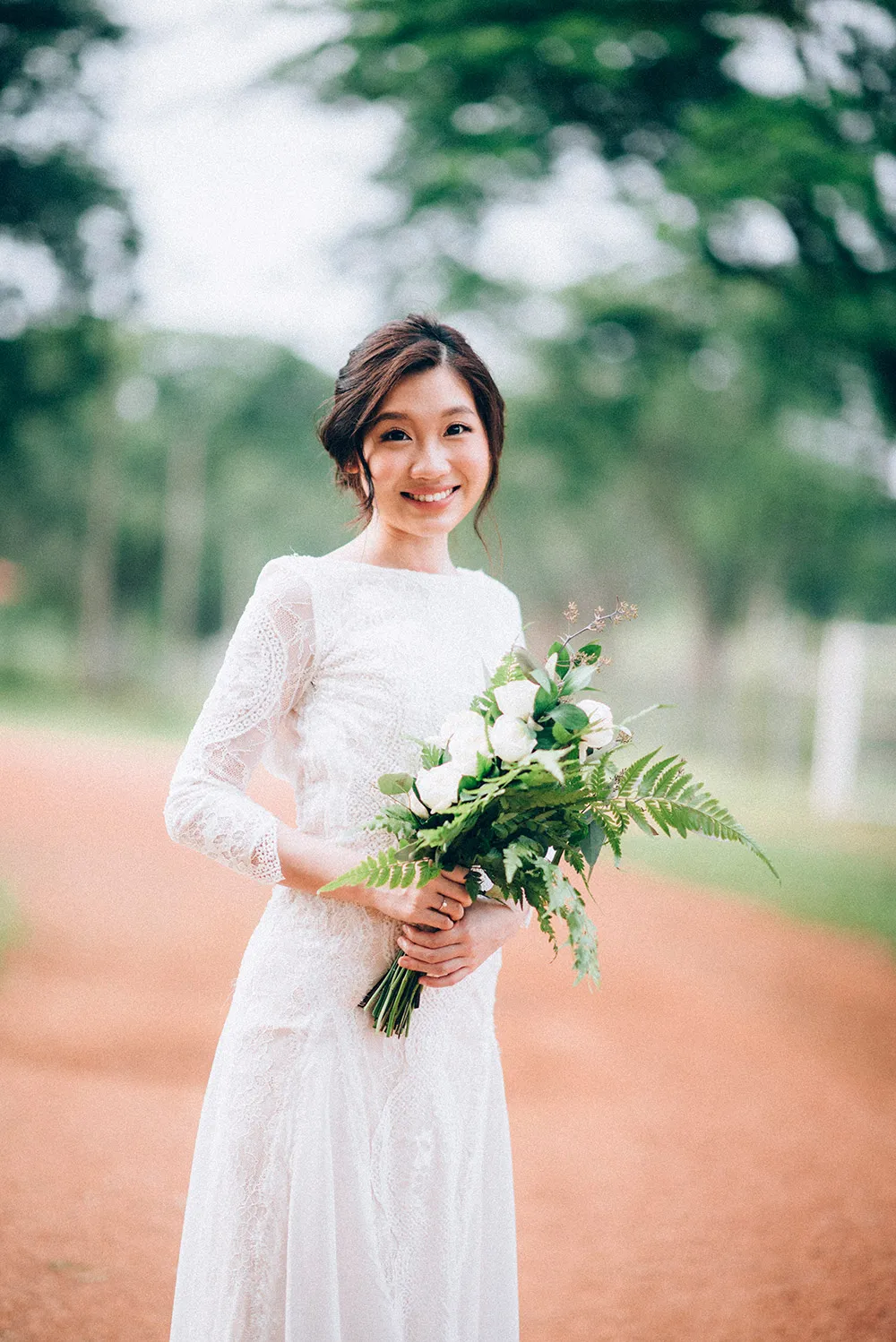 Photo by Trees On The Moon. theweddingnotebook.com