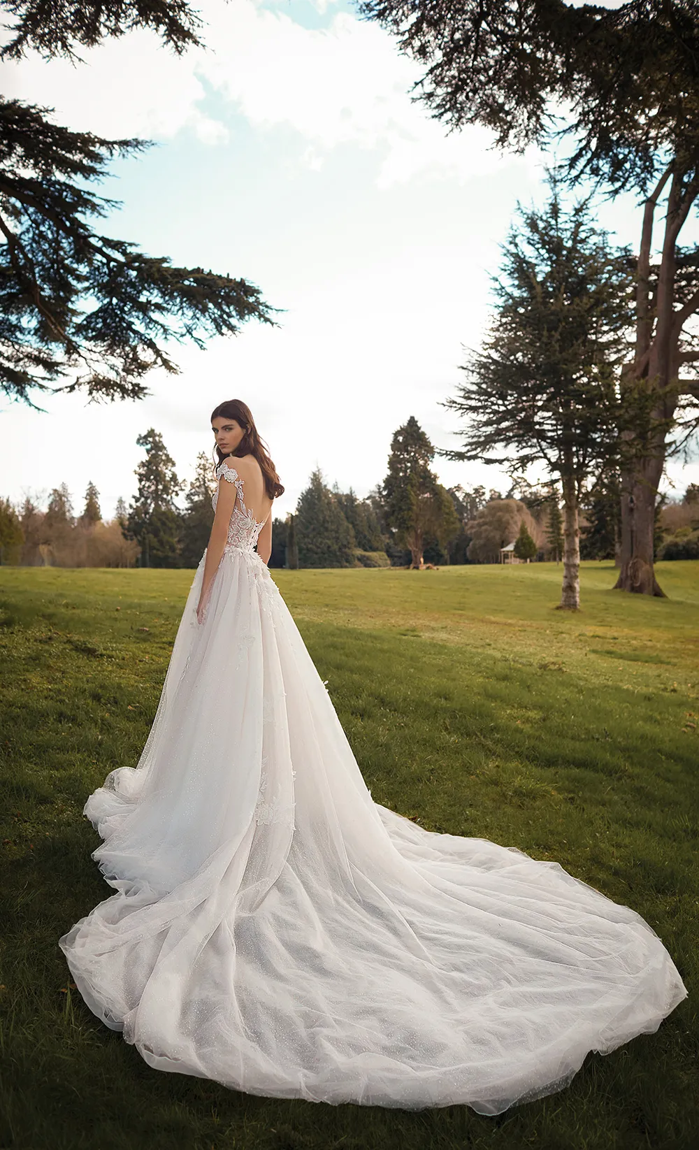 GALA by Galia Lahav Fall 2021 Collection. theweddingnotebook.com