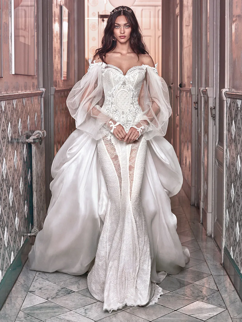 Thelma and Ossie train - Galia Lahav Spring 2018 Collection. theweddingnotebook.com