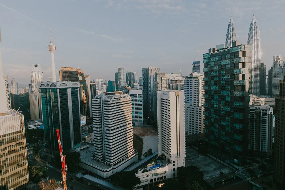 Photo by Louis Loo Photography. theweddingnotebook.com