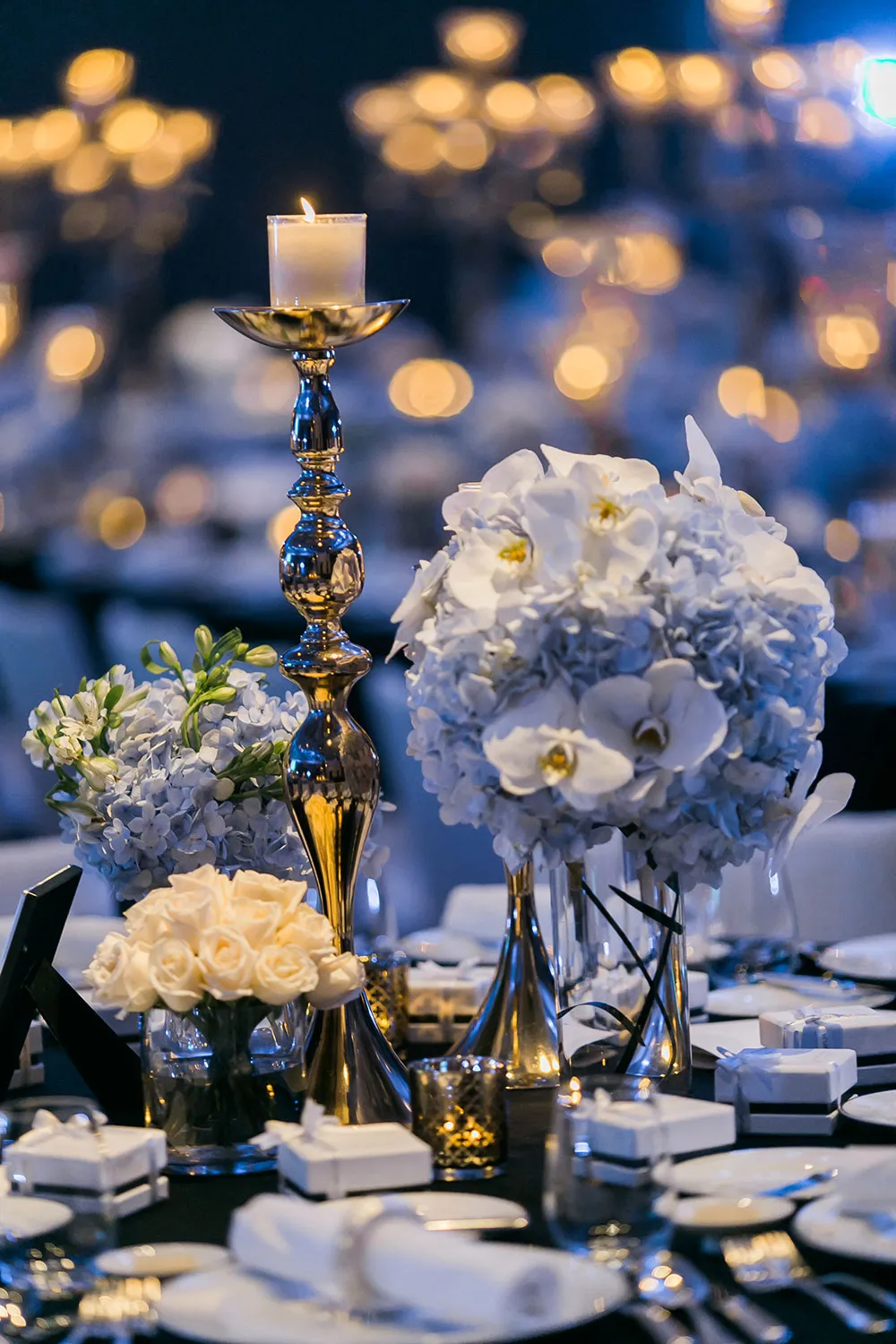 Photo by Louis Loo Photography. theweddingnotebook.com