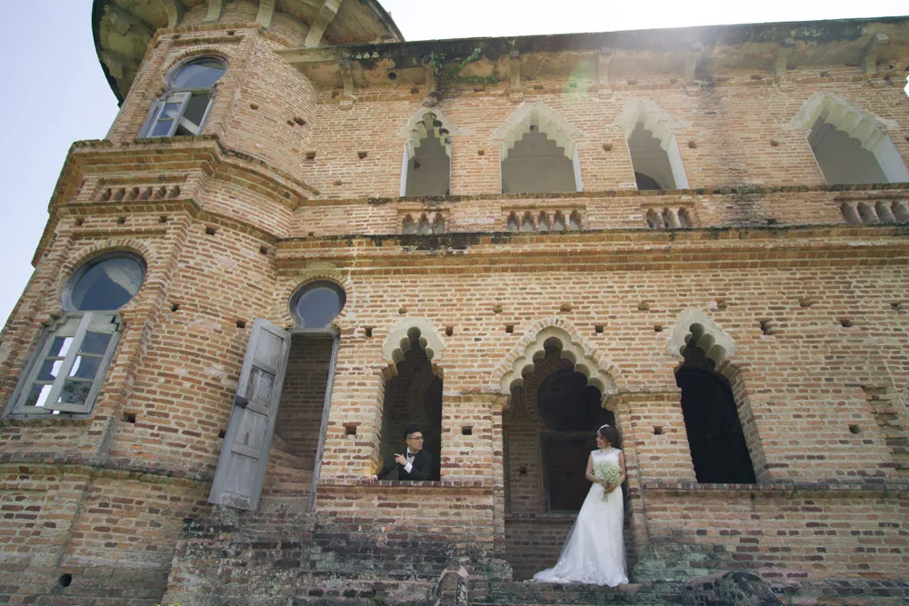 Photo Josh Chong Photography. theweddingnotebook.com