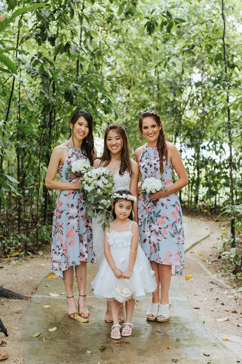 zPhoto by Zach Chin of Munkeat Studio. theweddingnotebook.com