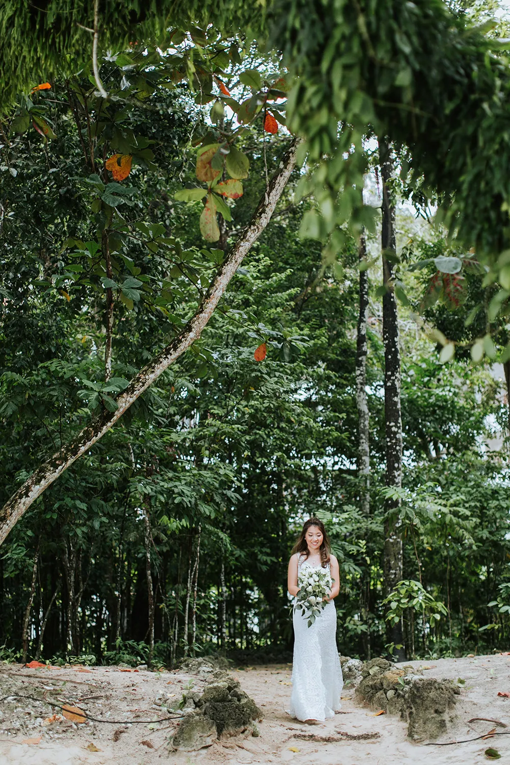 zPhoto by Zach Chin of Munkeat Studio. theweddingnotebook.com