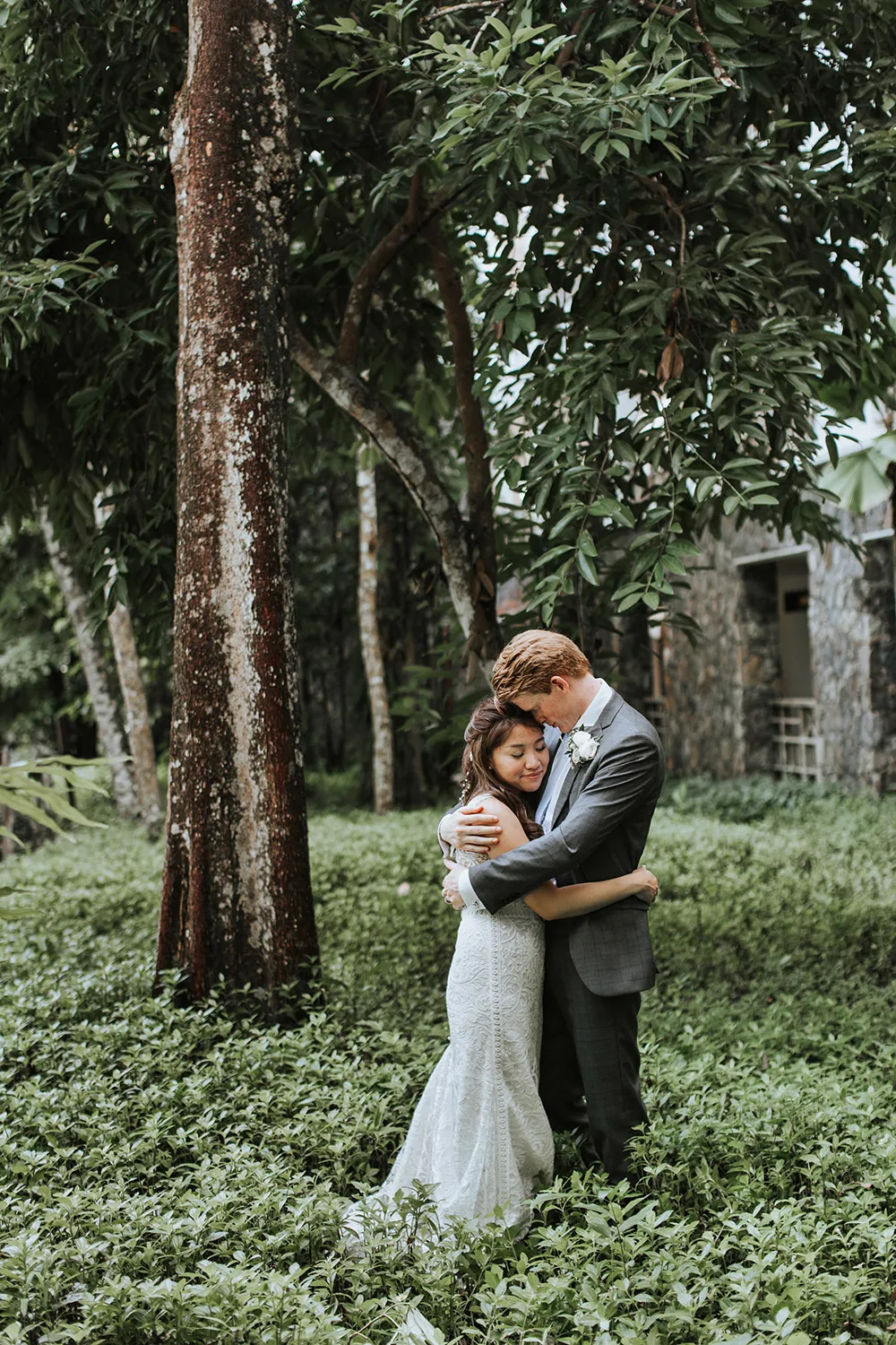 zPhoto by Zach Chin of Munkeat Studio. theweddingnotebook.com