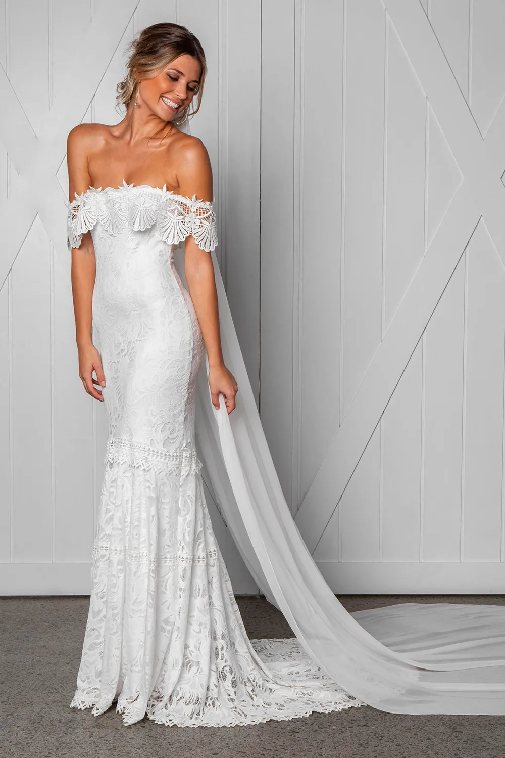 Cien - Grace Loves Lace 2018 Bridal Collection. theweddingnotebook.com