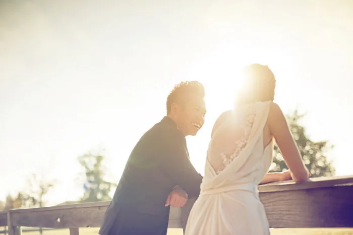 Bridal portraits in New Zealand by Raymond Phang Photography. theweddingnotebook.com