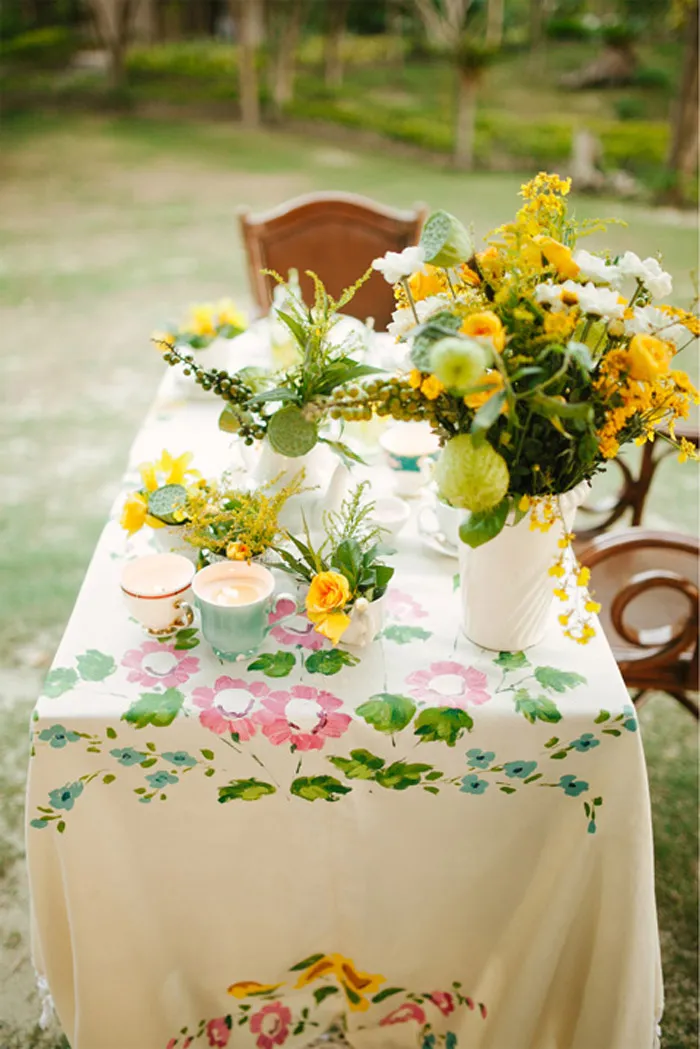 Marlon Capuyan Photography. Styling by Cuckoo Cloud Concepts. theweddingnotebook.com