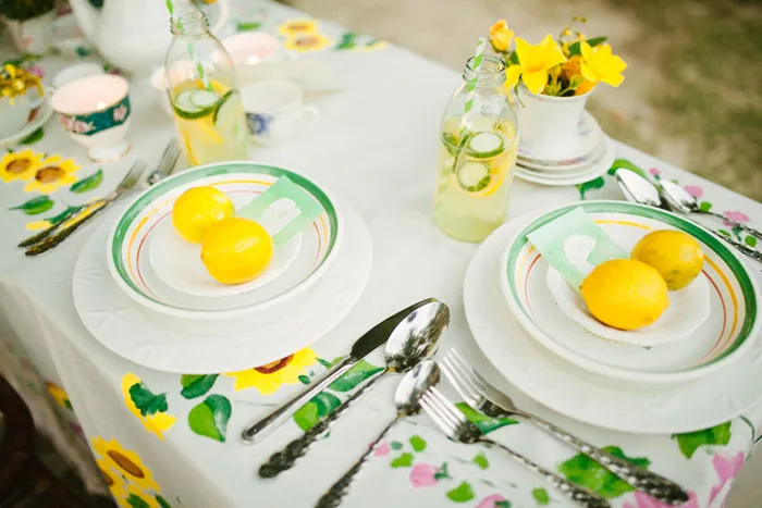 Marlon Capuyan Photography. Styling by Cuckoo Cloud Concepts. theweddingnotebook.com