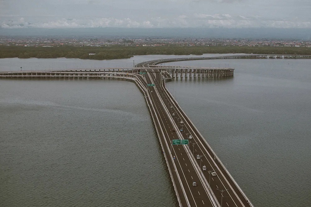 Photo by Apel Photography. theweddingnotebook.com