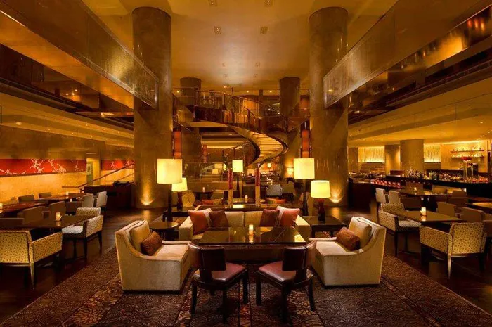 Hilton Tokyo Honeymoon Giveaway. theweddingnotebook.com