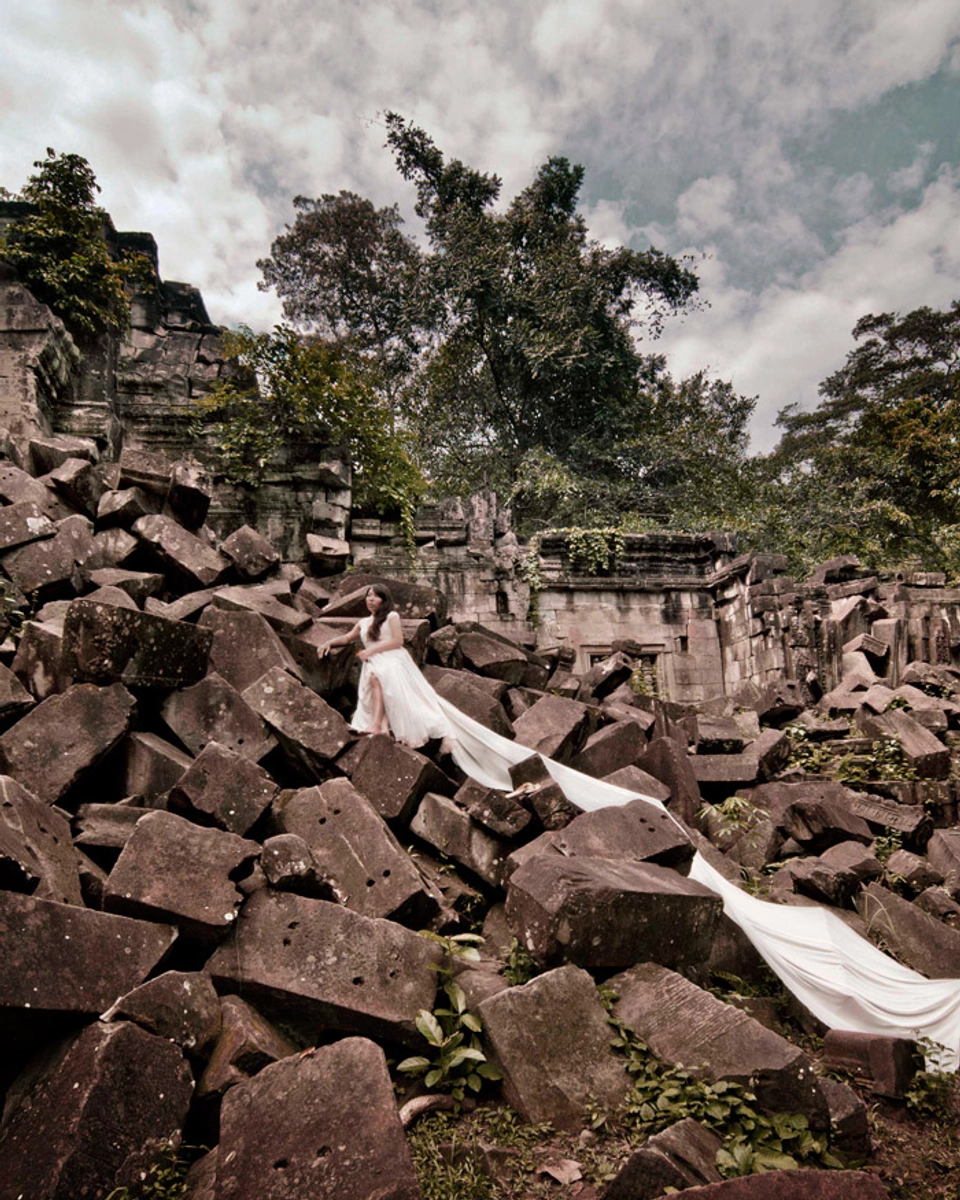 How To Shoot Your Own Bridal Portraits