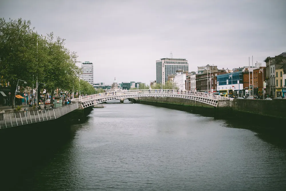 Dennis Yap Photography. theweddingnotebook.com