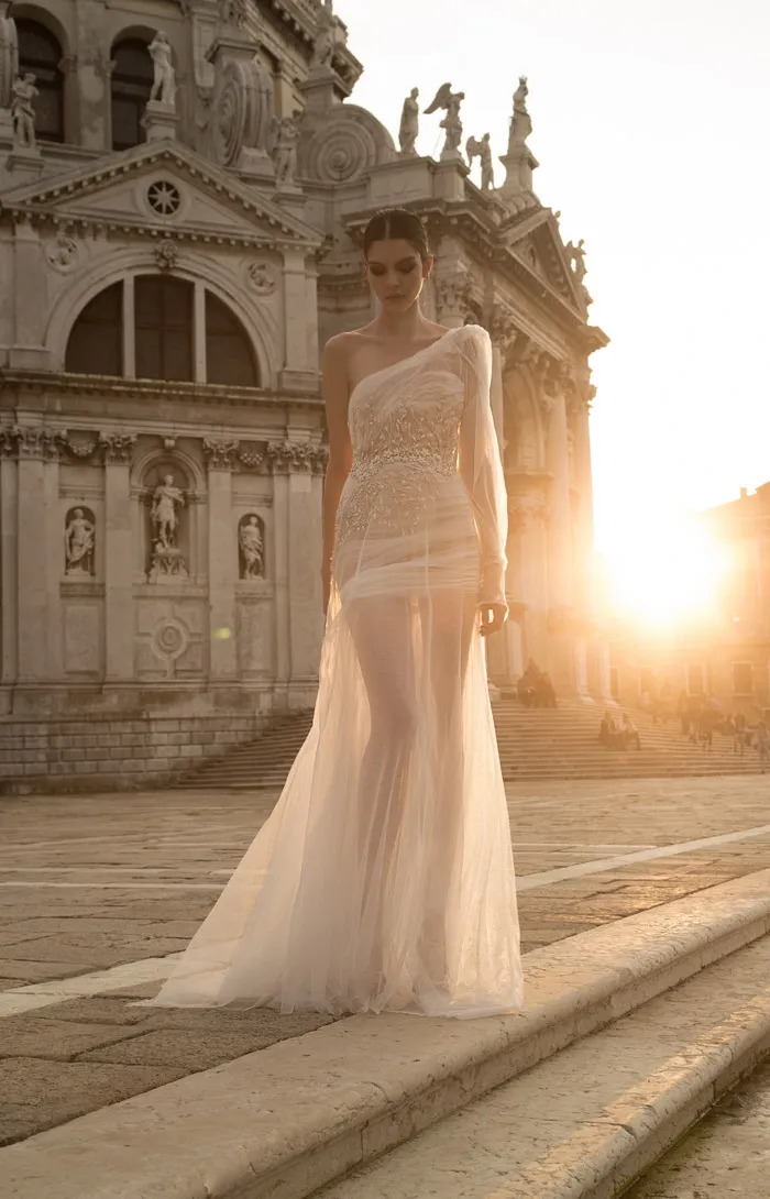 Inbal Dror 2015 Collection. theweddingnotebook.com