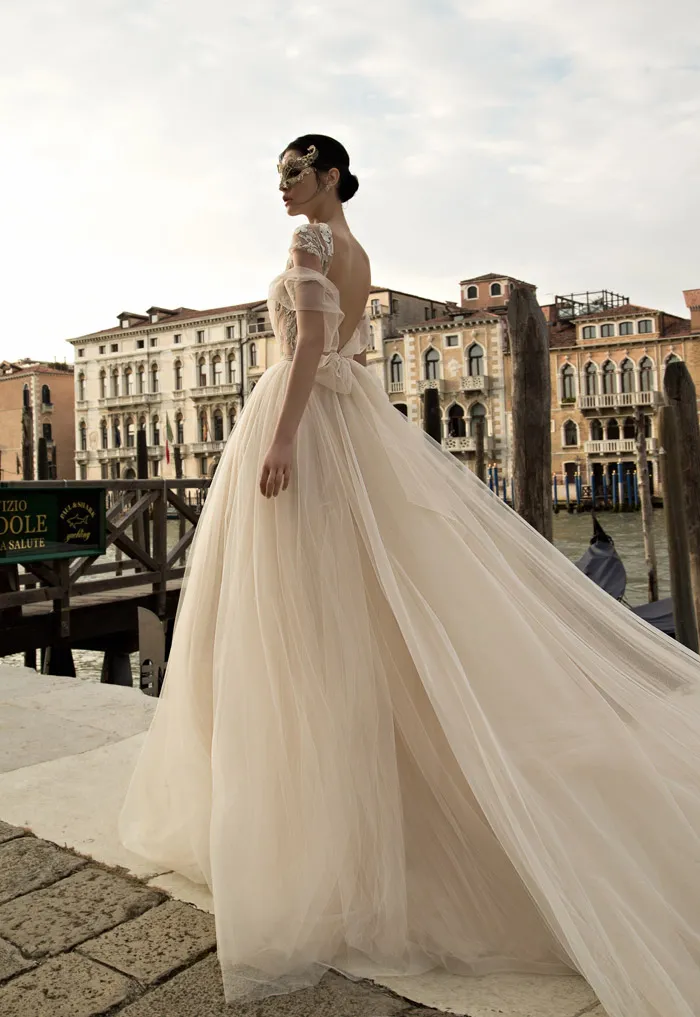 Inbal Dror 2015 Collection. theweddingnotebook.com