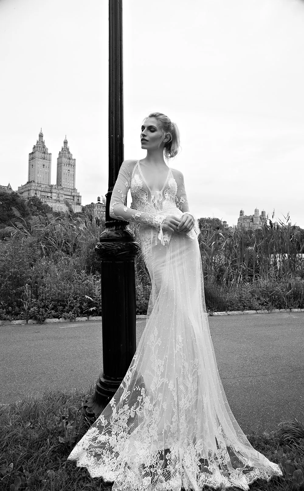 Inbal Dror Fall 2016 Collection. theweddingnotebook.com