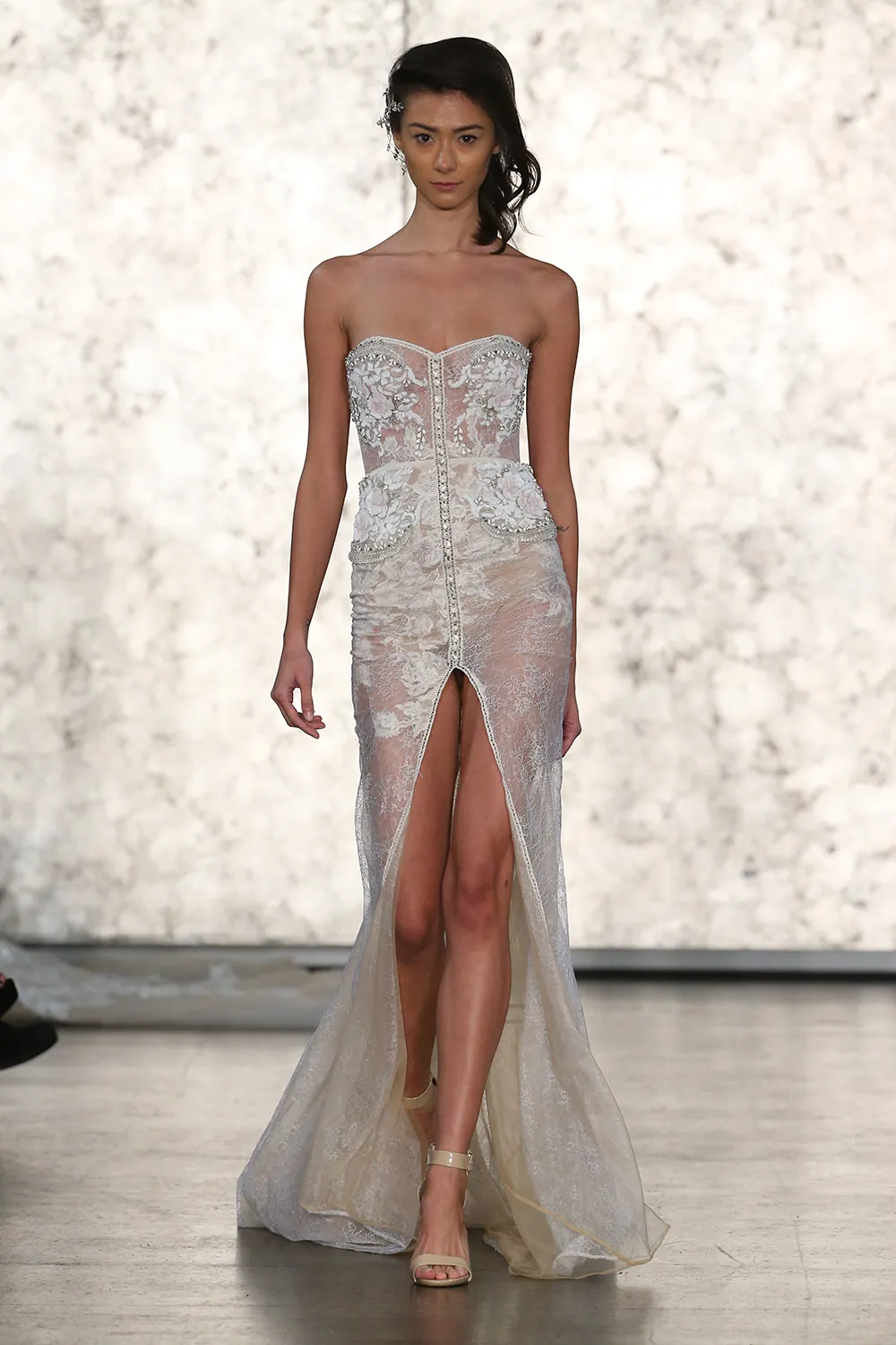 Inbal Dror Fall 2016 Collection. theweddingnotebook.com