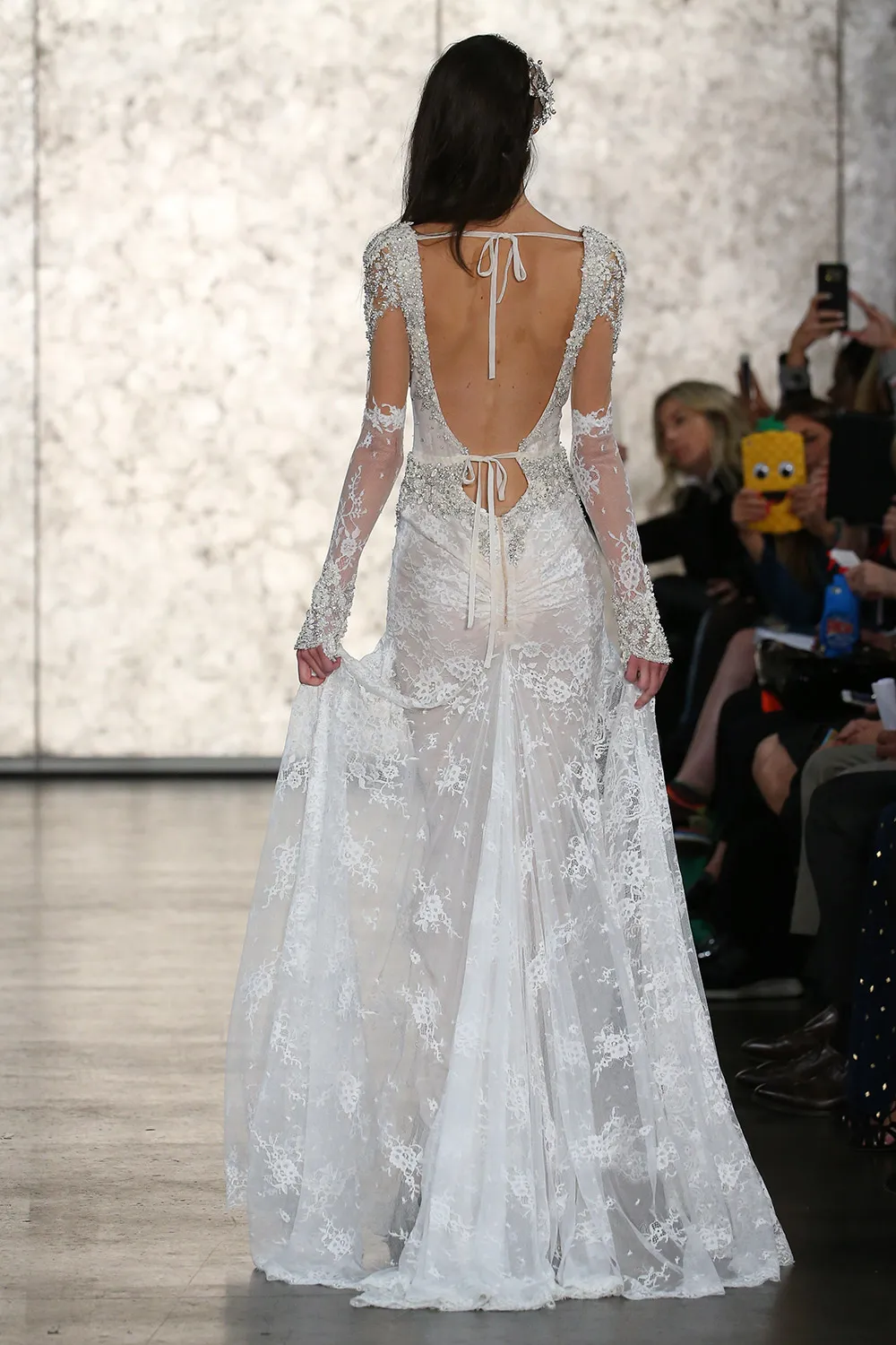 Inbal Dror Fall 2016 Collection. theweddingnotebook.com