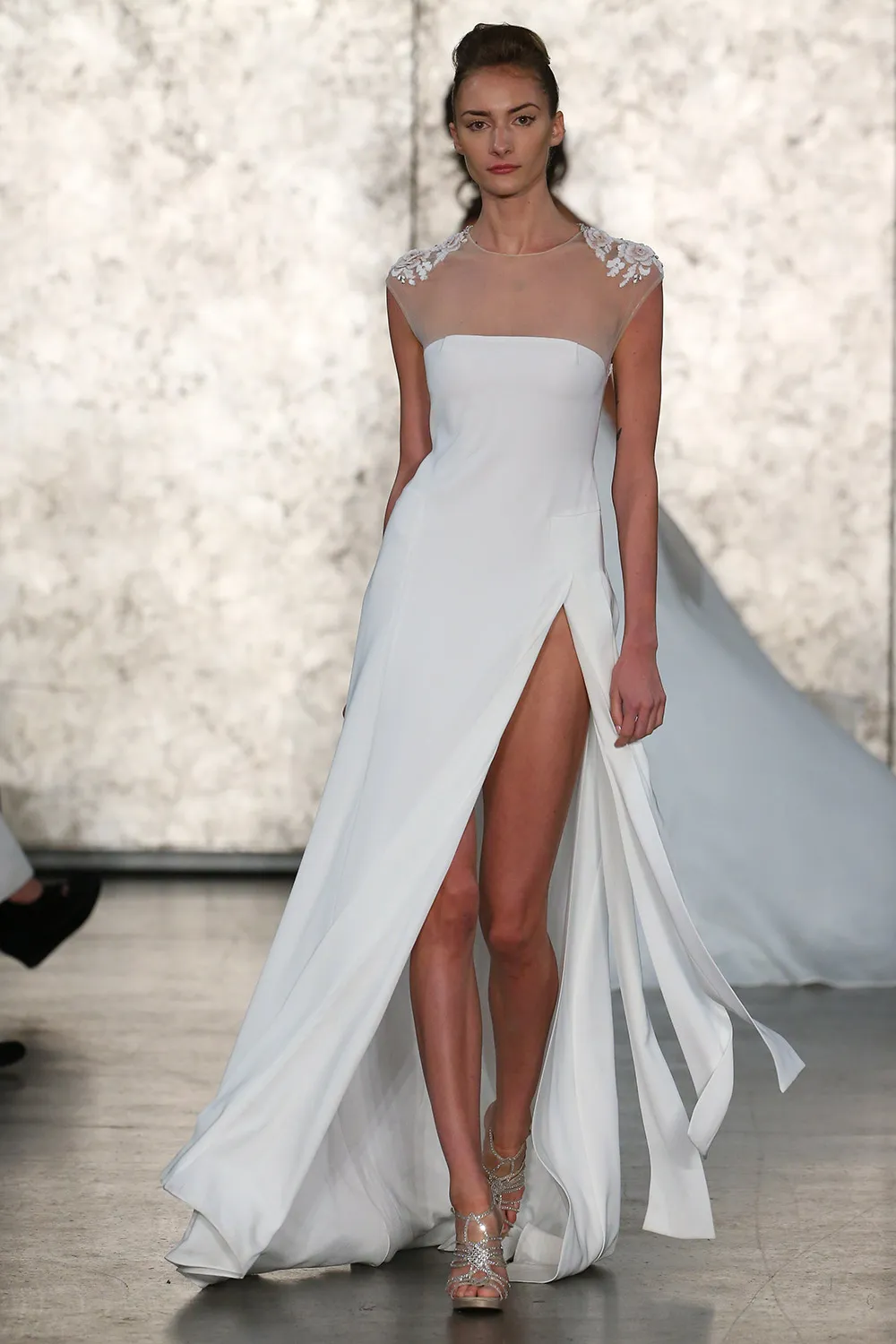 Inbal Dror Fall 2016 Collection. theweddingnotebook.com