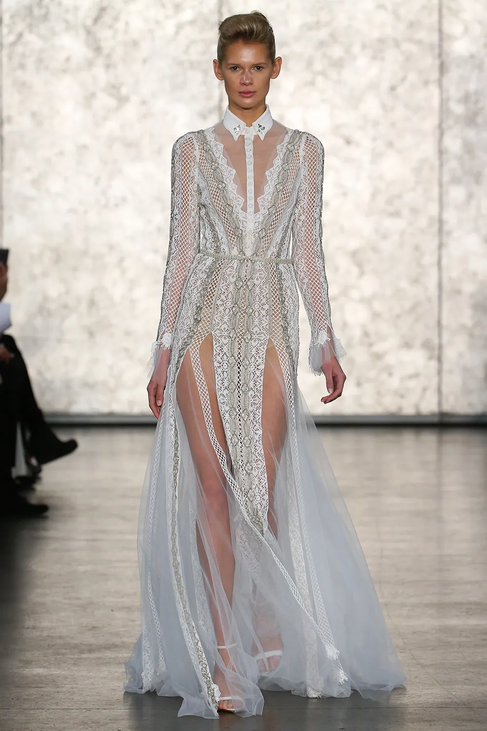 Inbal Dror Fall 2016 Collection. theweddingnotebook.com