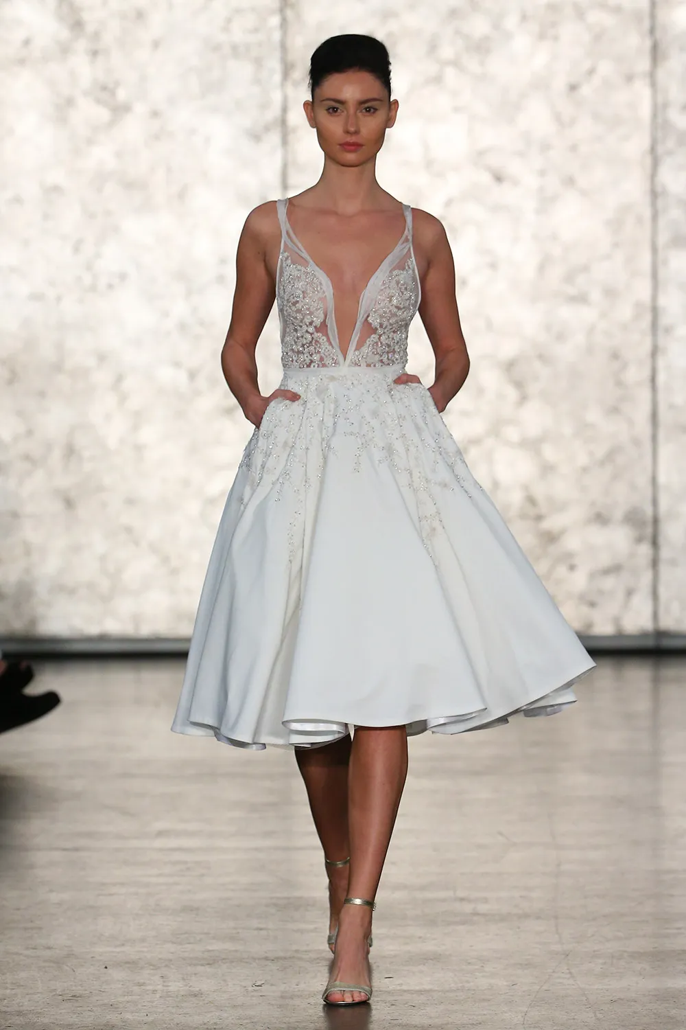 Inbal Dror Fall 2016 Collection. theweddingnotebook.com