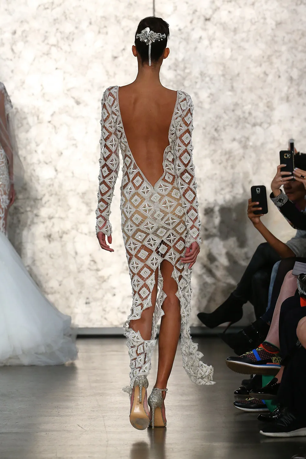 Inbal Dror Fall 2016 Collection. theweddingnotebook.com