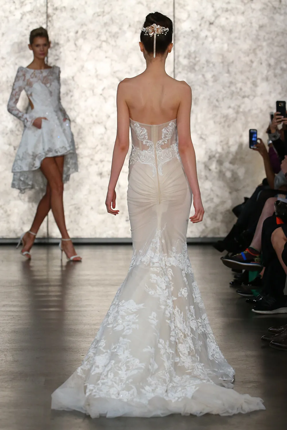 Inbal Dror Fall 2016 Collection. theweddingnotebook.com