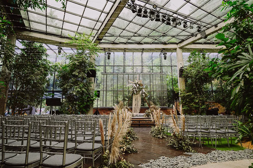 Chong Yee Photography. https://theweddingnotebook.com/inspire