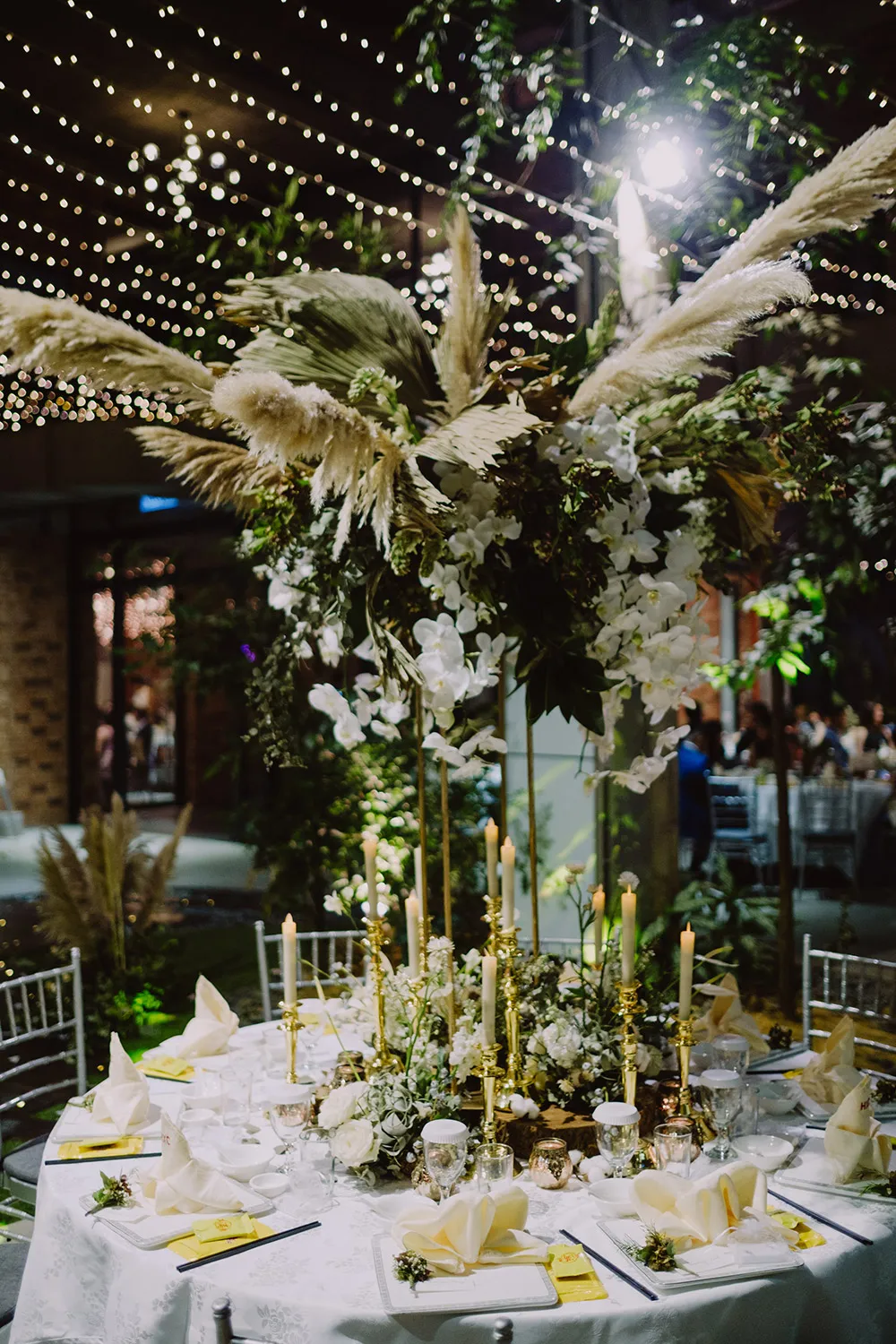 Chong Yee Photography. https://theweddingnotebook.com/inspire