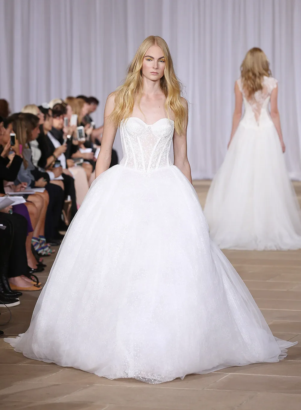 Sparkling - Ines Di Santo Fall 2016 Collection. theweddingnotebook.com