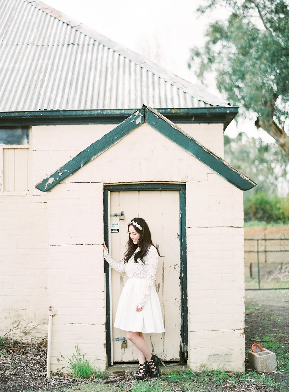 Photo by Ben Yew Photography. theweddingnotebook.com